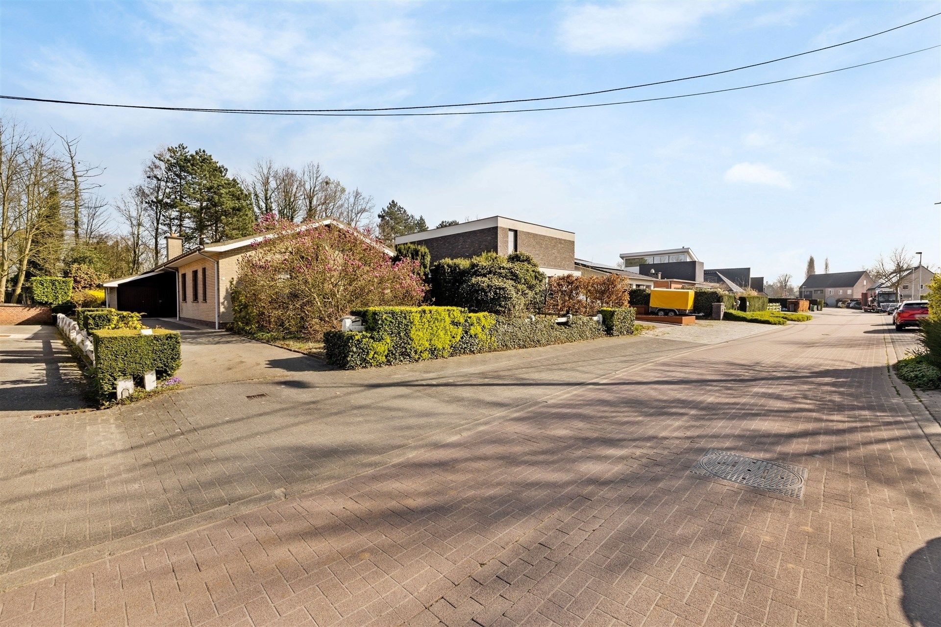 Uitstekend gelegen gezinswoning (type bungalow) met 4 slaapkamers, garage en een aangename tuin (1.067m²) foto 31