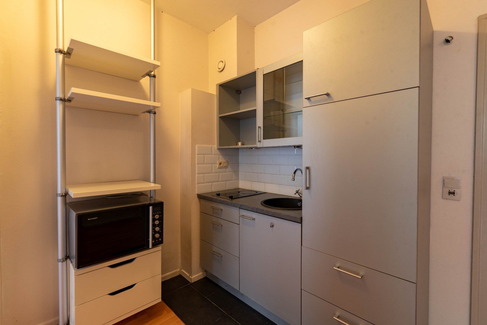 Goed gelegen één slaapkamer appartement foto 5