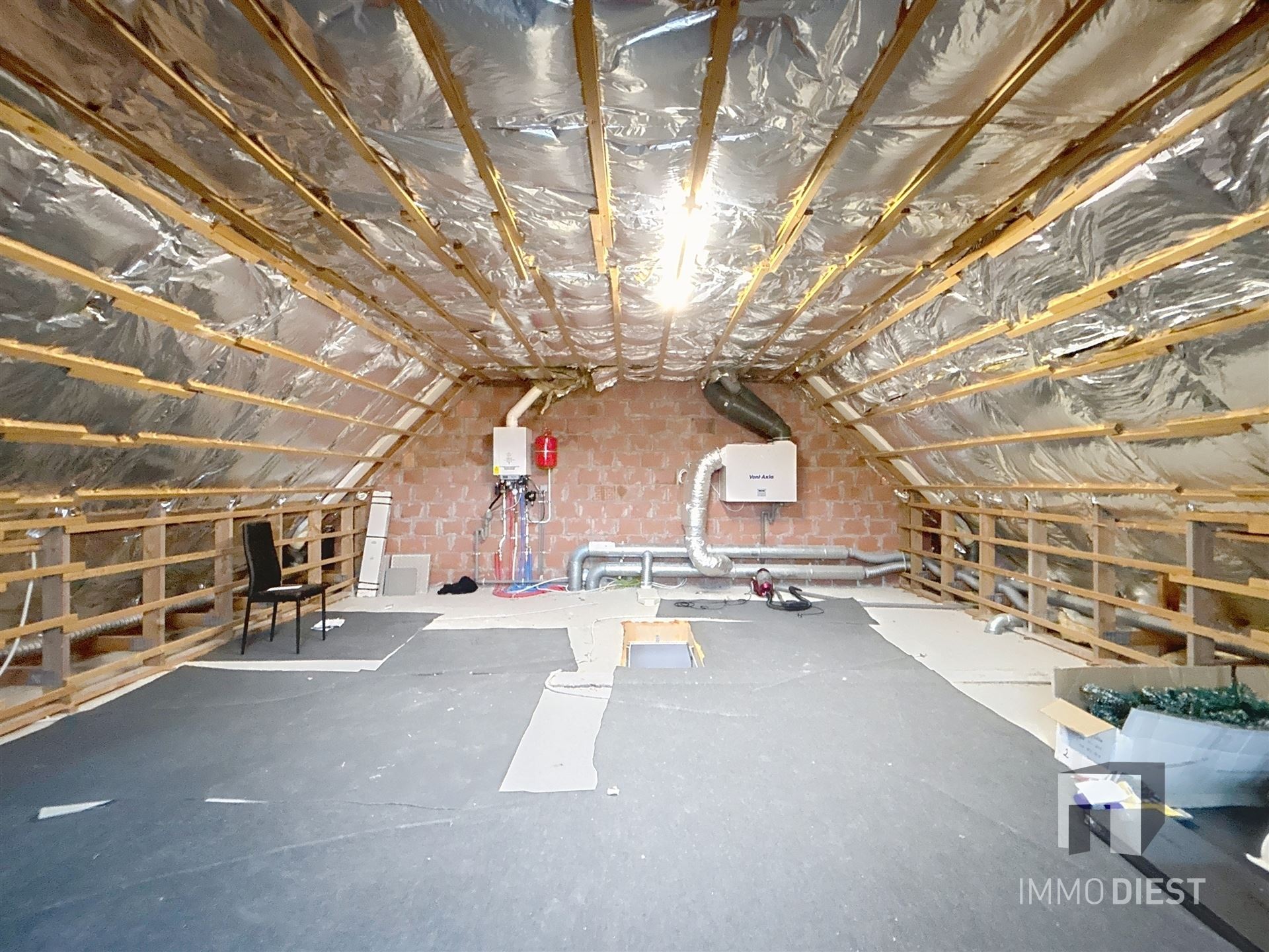 Energiezuininge woning met 3slpk - 2 carports - 5,41are  foto 27