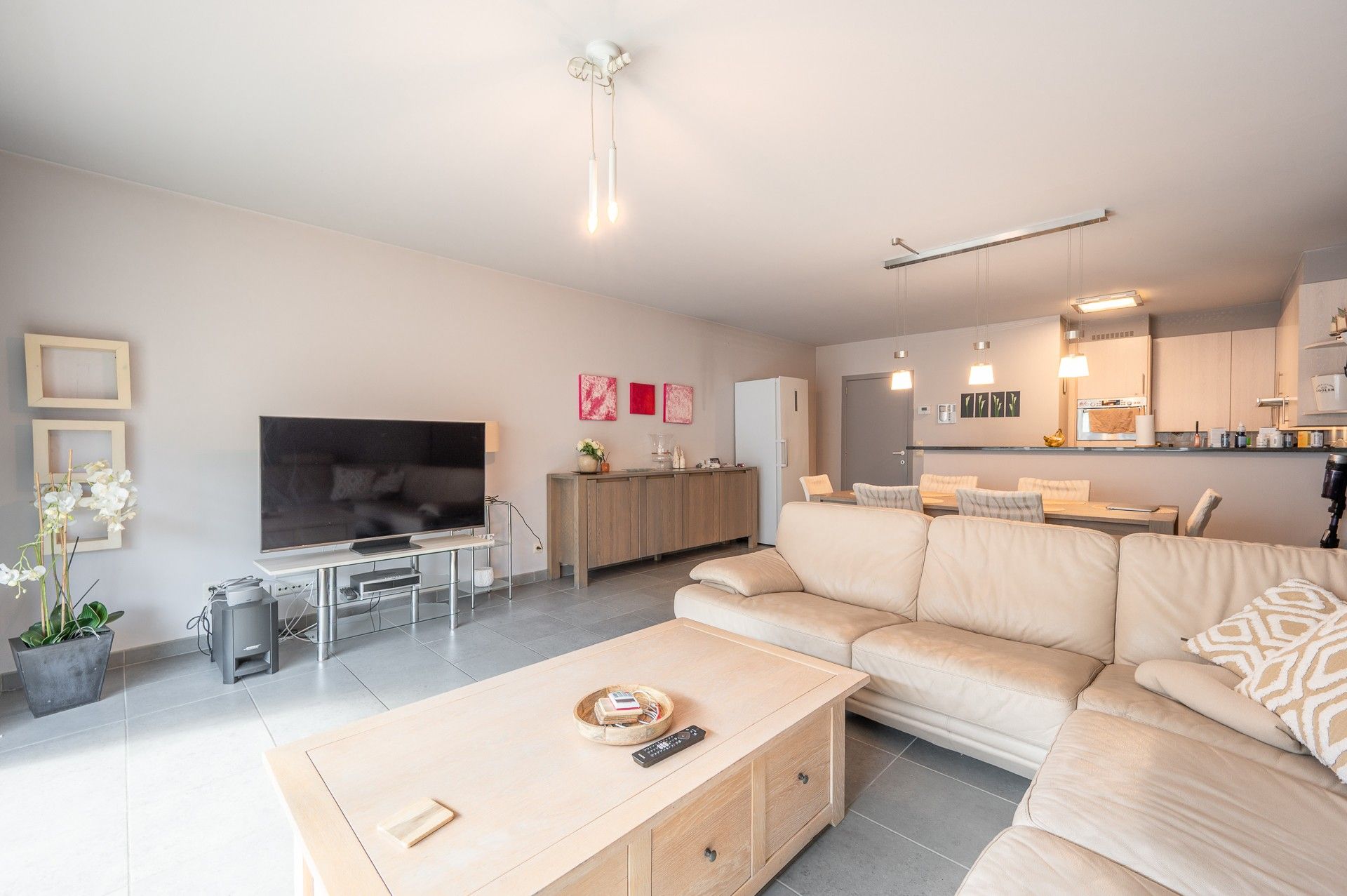 Gemeubeld: gezellig appartement vlakbij de Lippenslaan! foto 2