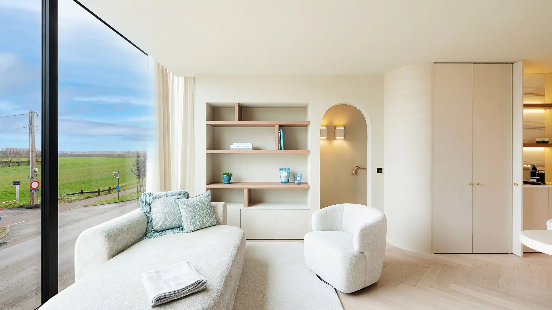 Moderne nieuwbouwwoning met 4 slaapkamers, 4 badkamers en prachtige tuin foto 8