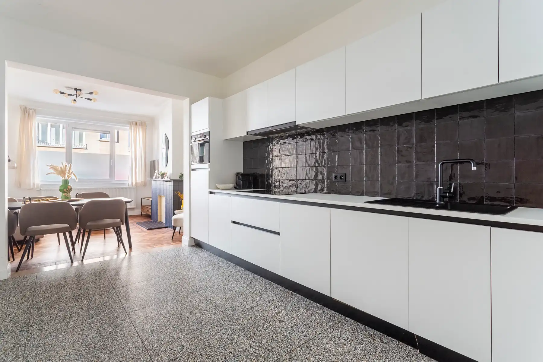 Gelijkvloers appartement met tuin in hartje Antwerpen foto 3