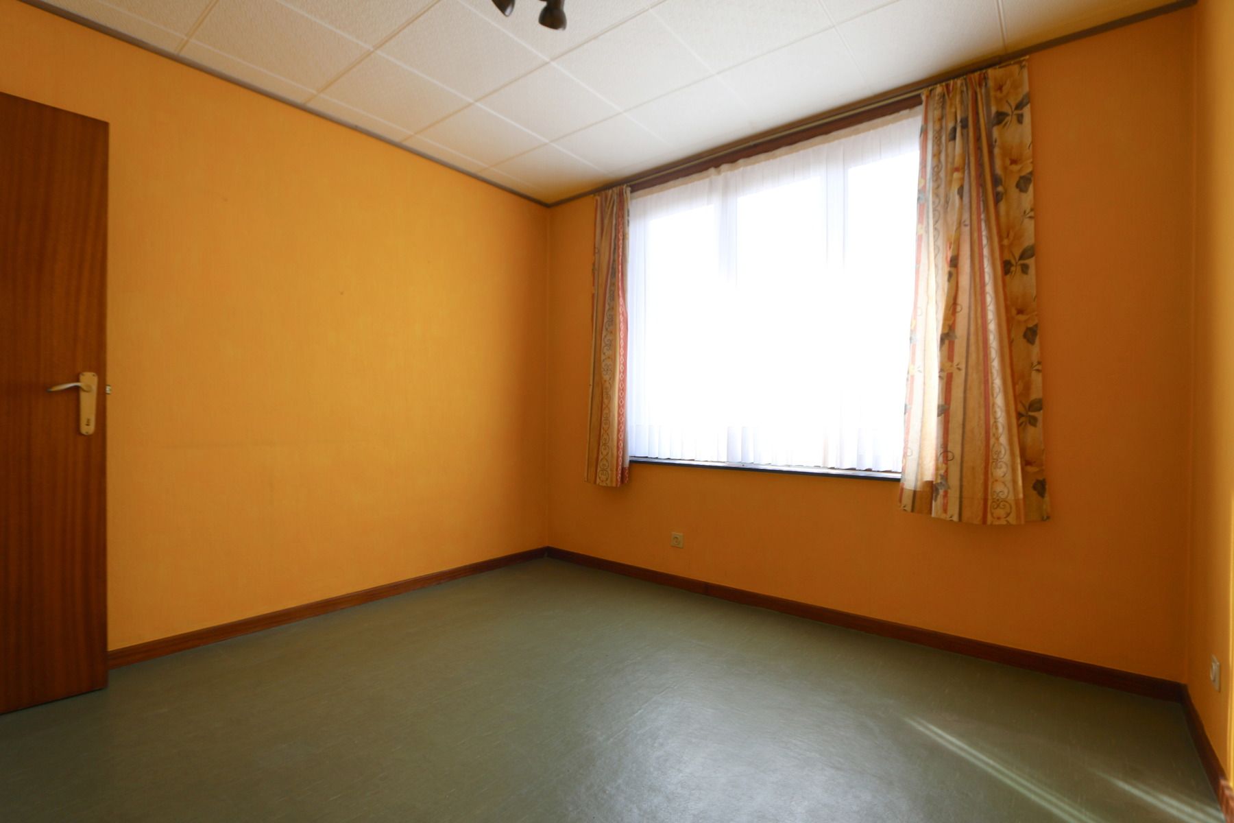 DUBBELE WOONST - 6 SLK - TUIN - TERASSEN - PARKING - RUSTIG foto 15