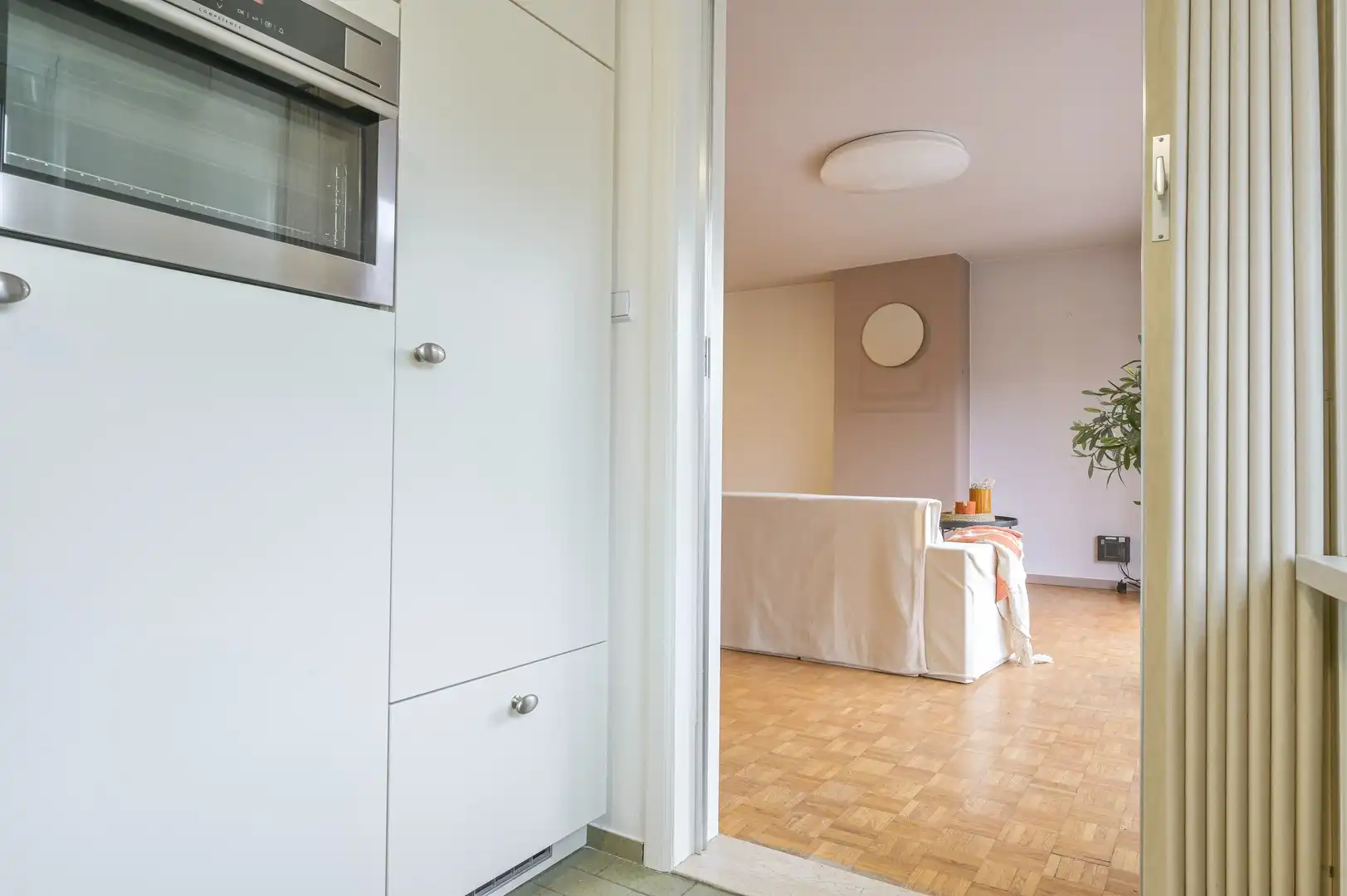 Ruim 3-slaapkamerappartement met garage in het centrum van Ruisbroek foto 10