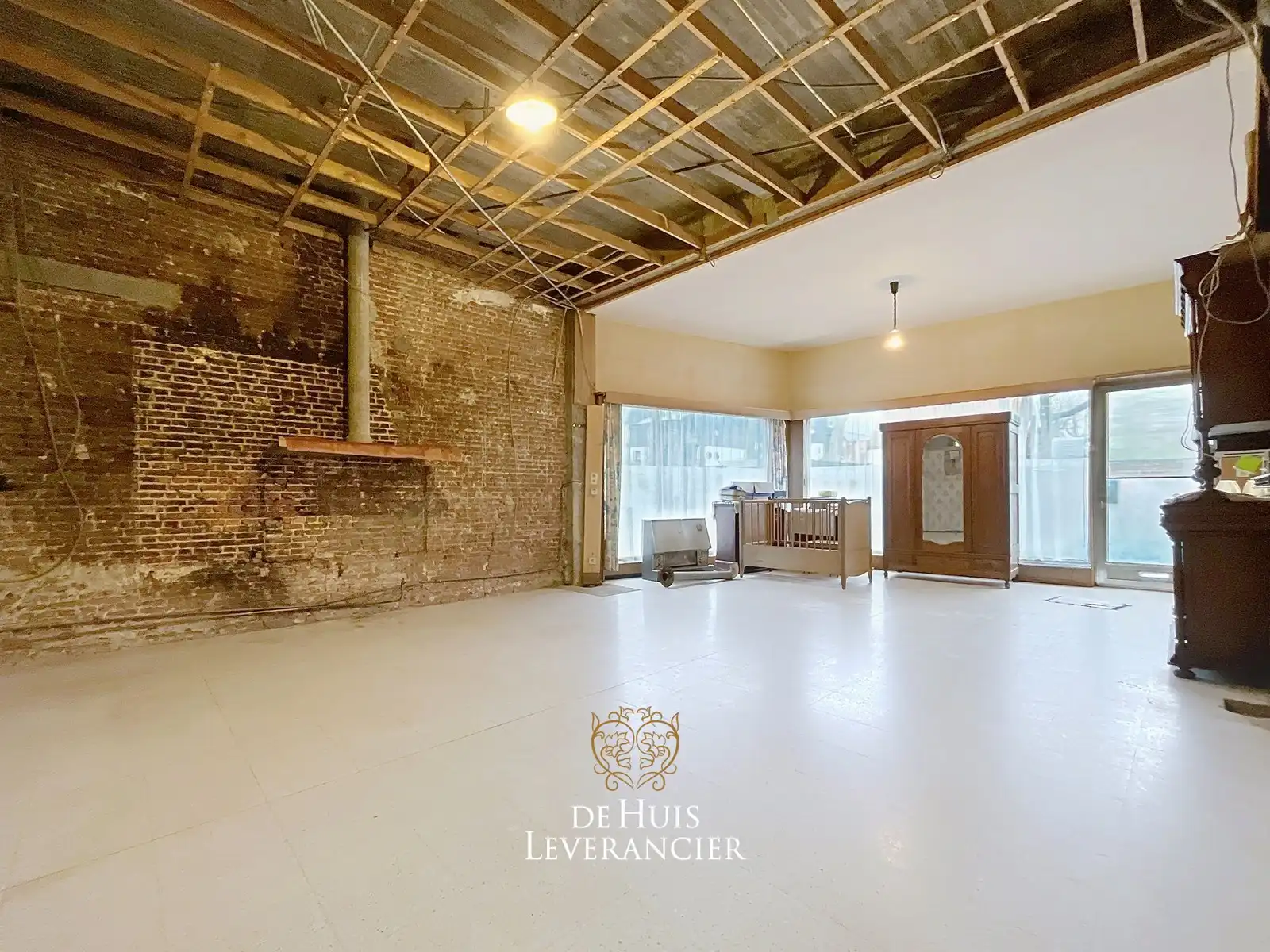 Te renoveren woonst in centrum Kontich te koop met 1001 mogelijkheden foto 4