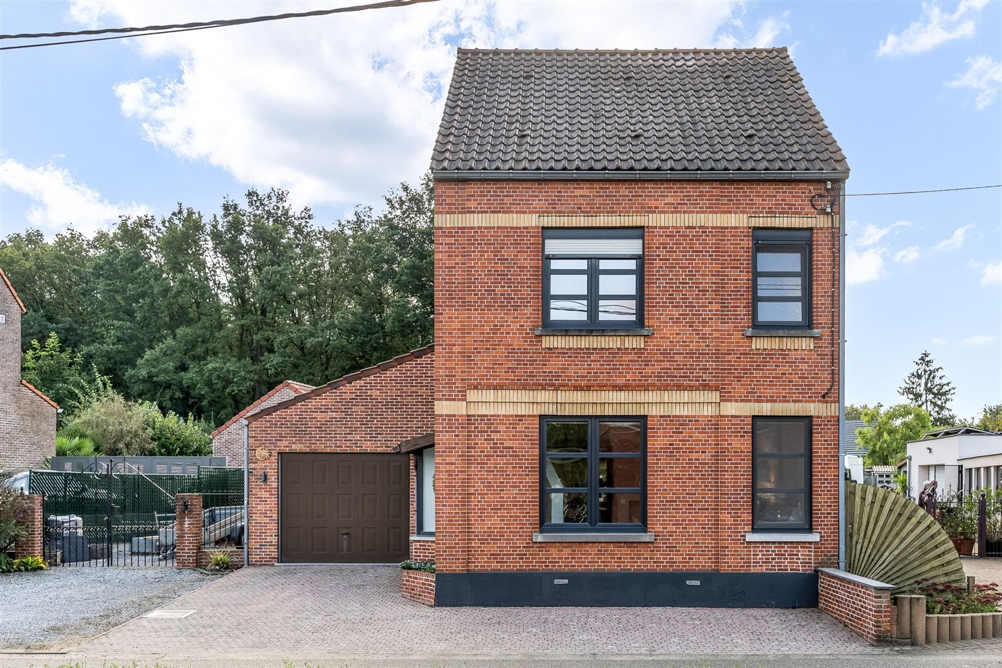 PERFECT ONDERHOUDEN WONING MET 3 SLAAPKAMERS EN GROTE TUIN VLAK BIJ BERINGEN CENTRUM foto 19