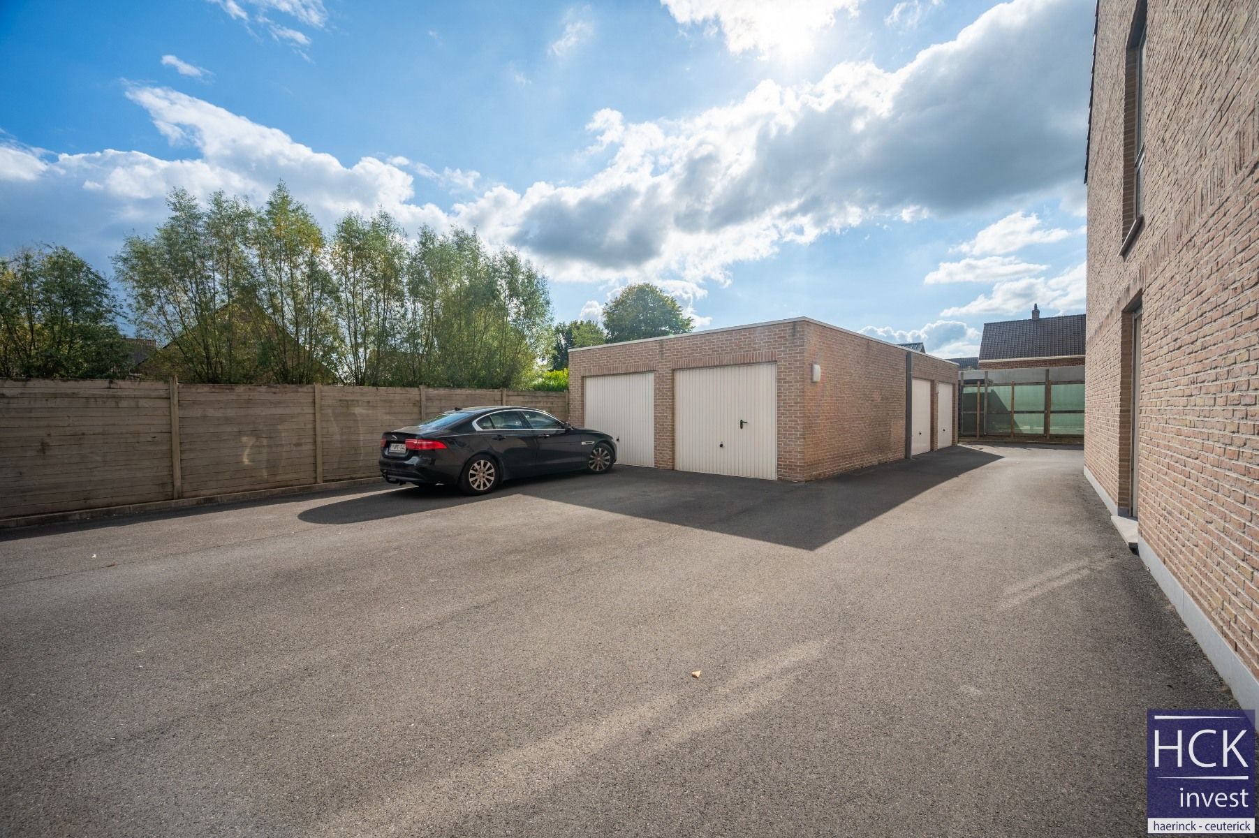 KRUISHOUTEM - Aangenaam gelijkvloersapp. met privétuin + garage! foto 14