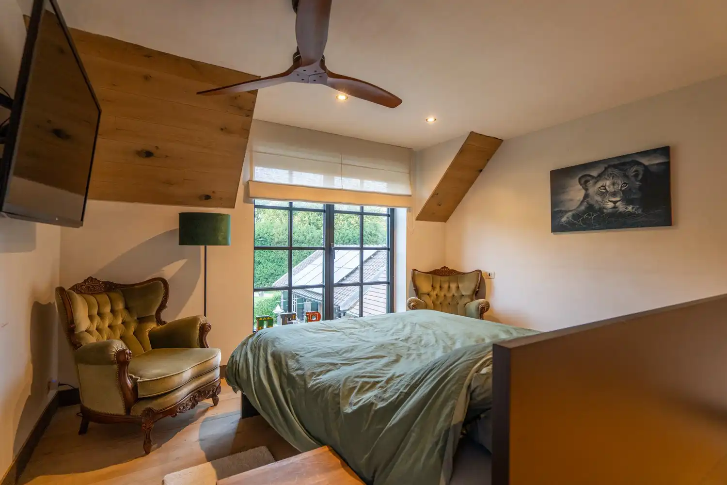 PRACHTVILLA MET ZICHT OP GROEN foto 18