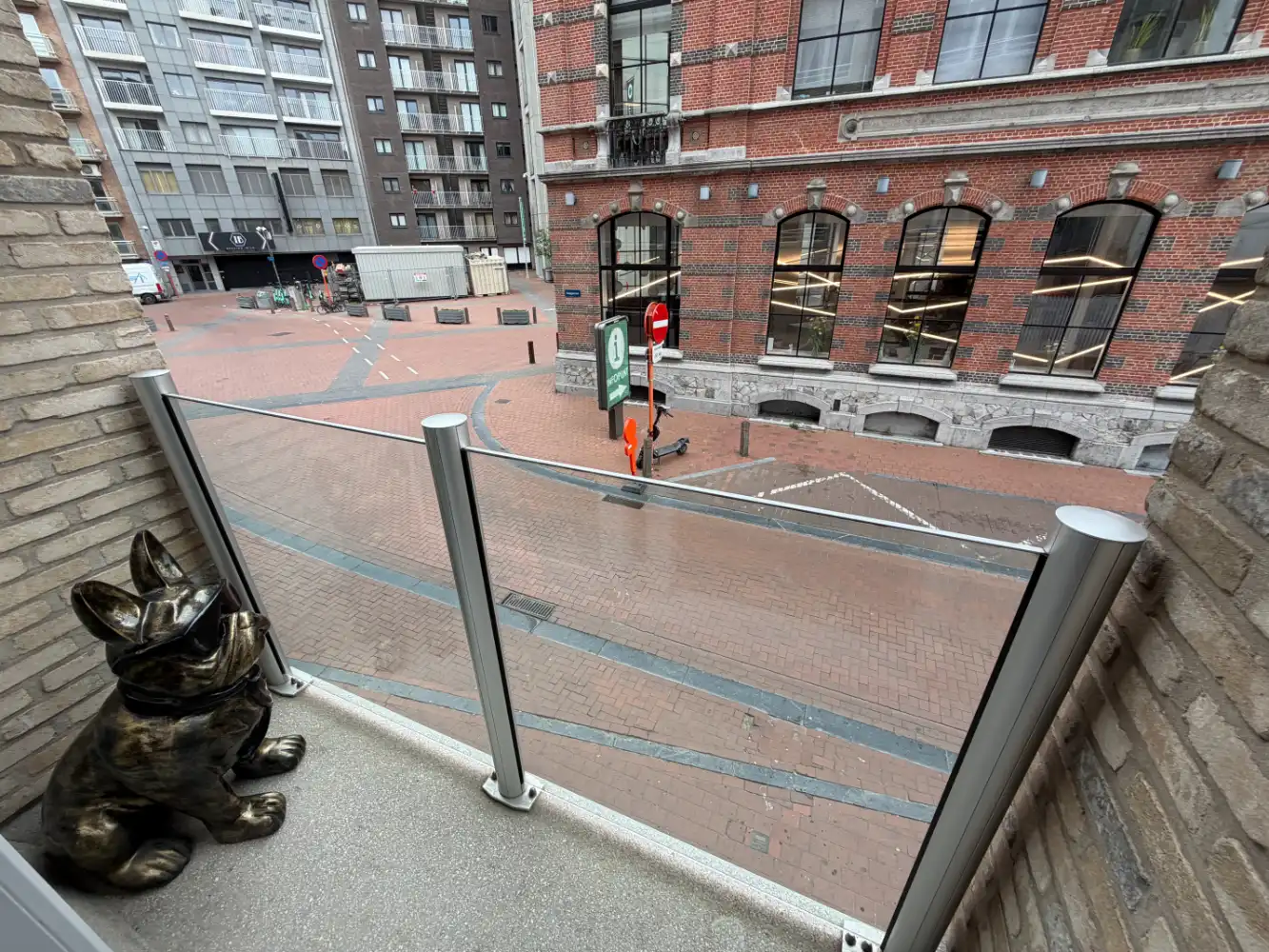 Instapklaar twee slaapkamer appartement op een uitstekende locatie foto 13