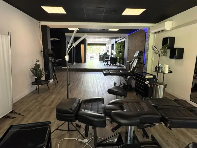 Ruim handelspand van 202m² op toplocatie in het centrum van Genk foto 8