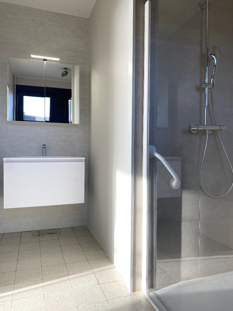 ALLEENSTAANDE WONING MET 2 SLPKS | MET OPSLAGRUIMTE 150 m² foto 7