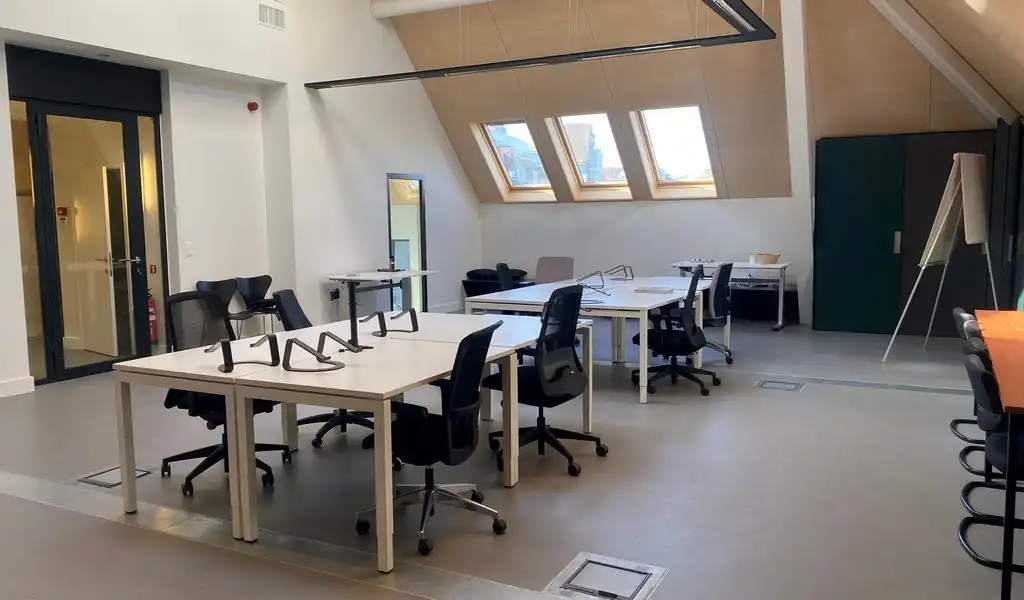 Gemeubelde kantoren in statig herenhuis aan R40 in Gent foto 2