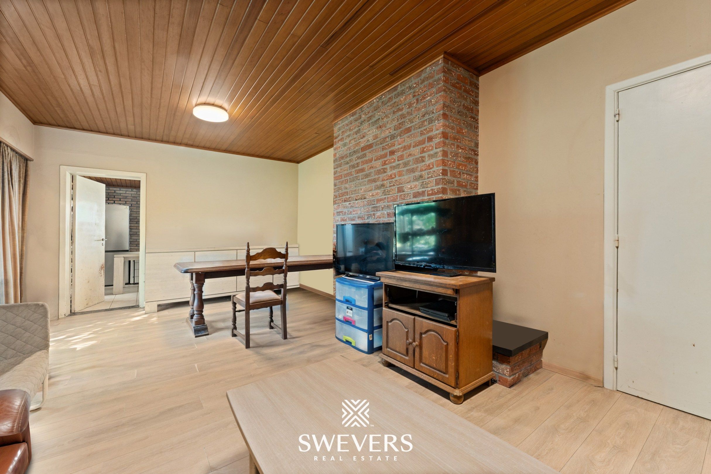 Te renoveren woning met 3 slaapkamers en hangar  foto 7