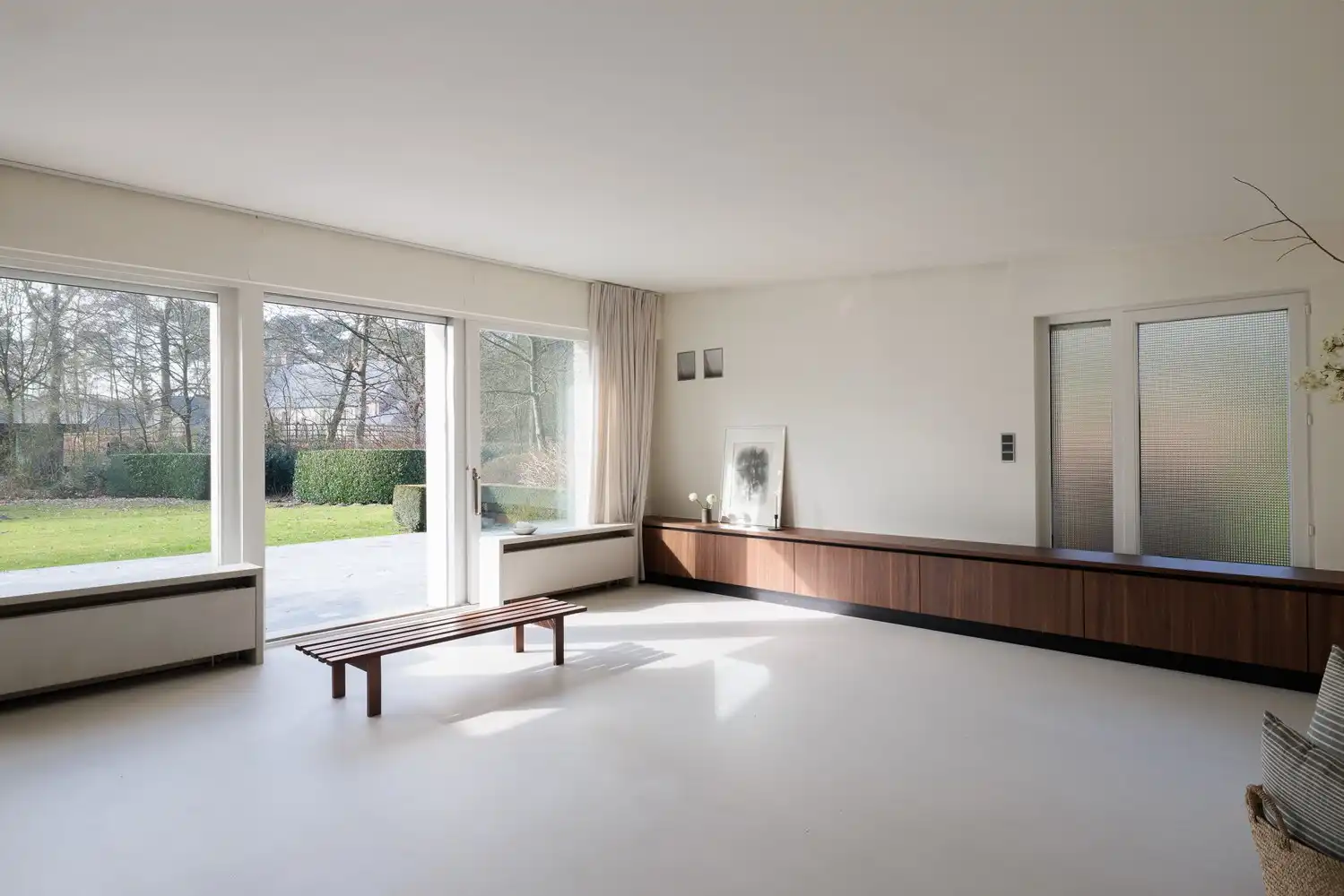 Architecturale woning op een perceel van ca. 6.395 m² foto 10