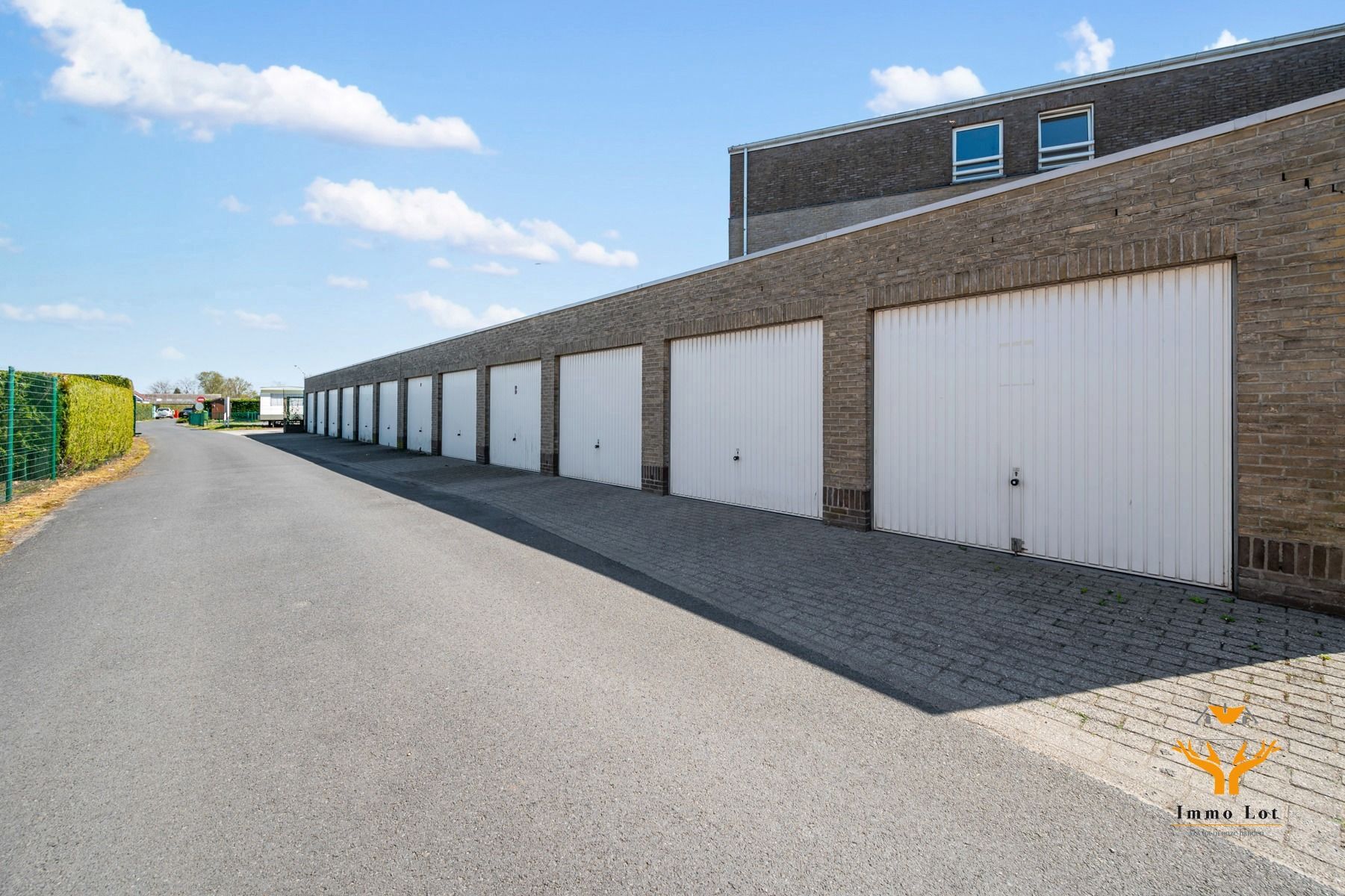 Licht op te frissen appartement op toplocatie foto 10