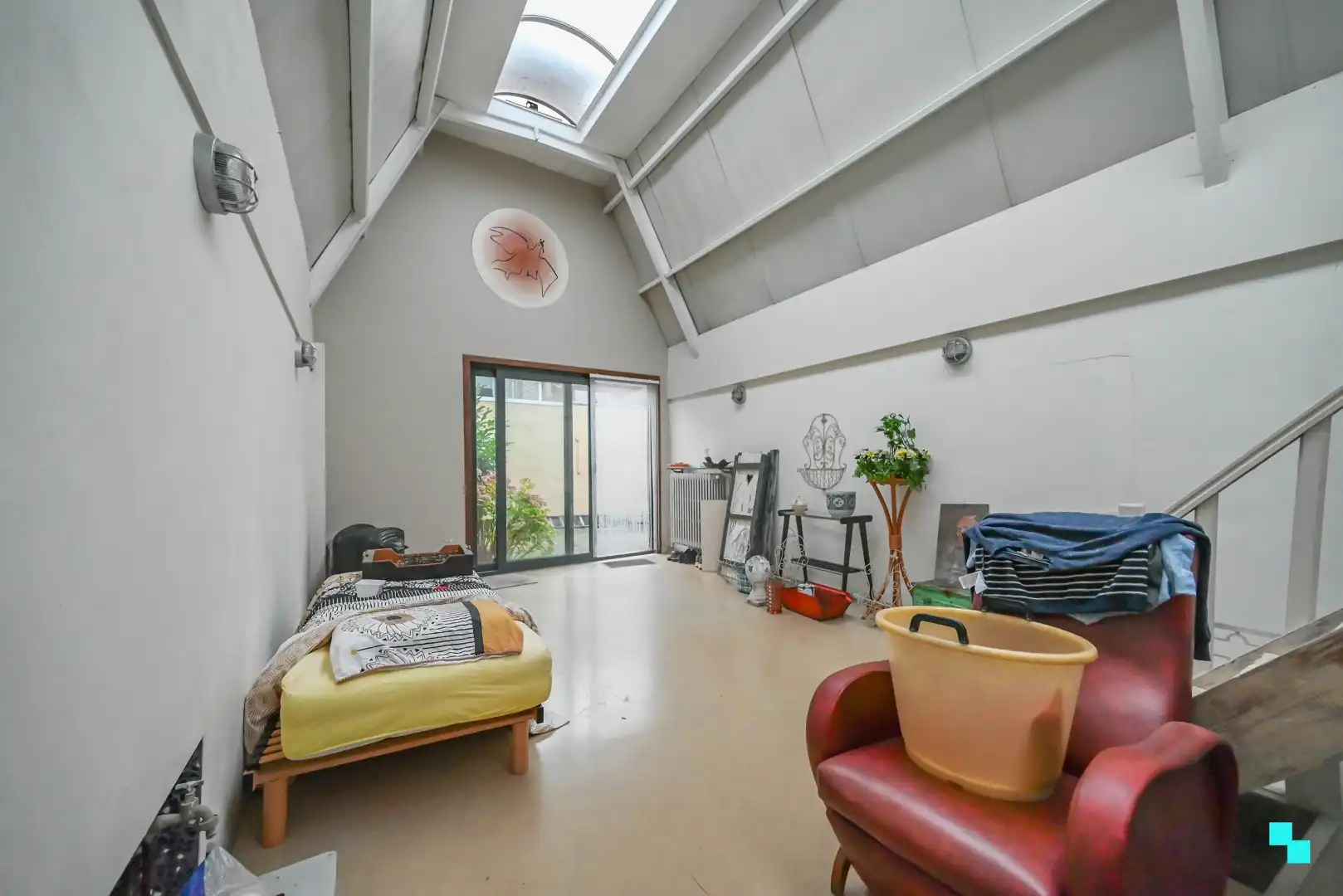 Opbrengsteigendom met winkelruimte én ruime garage in centrum Izegem foto 13