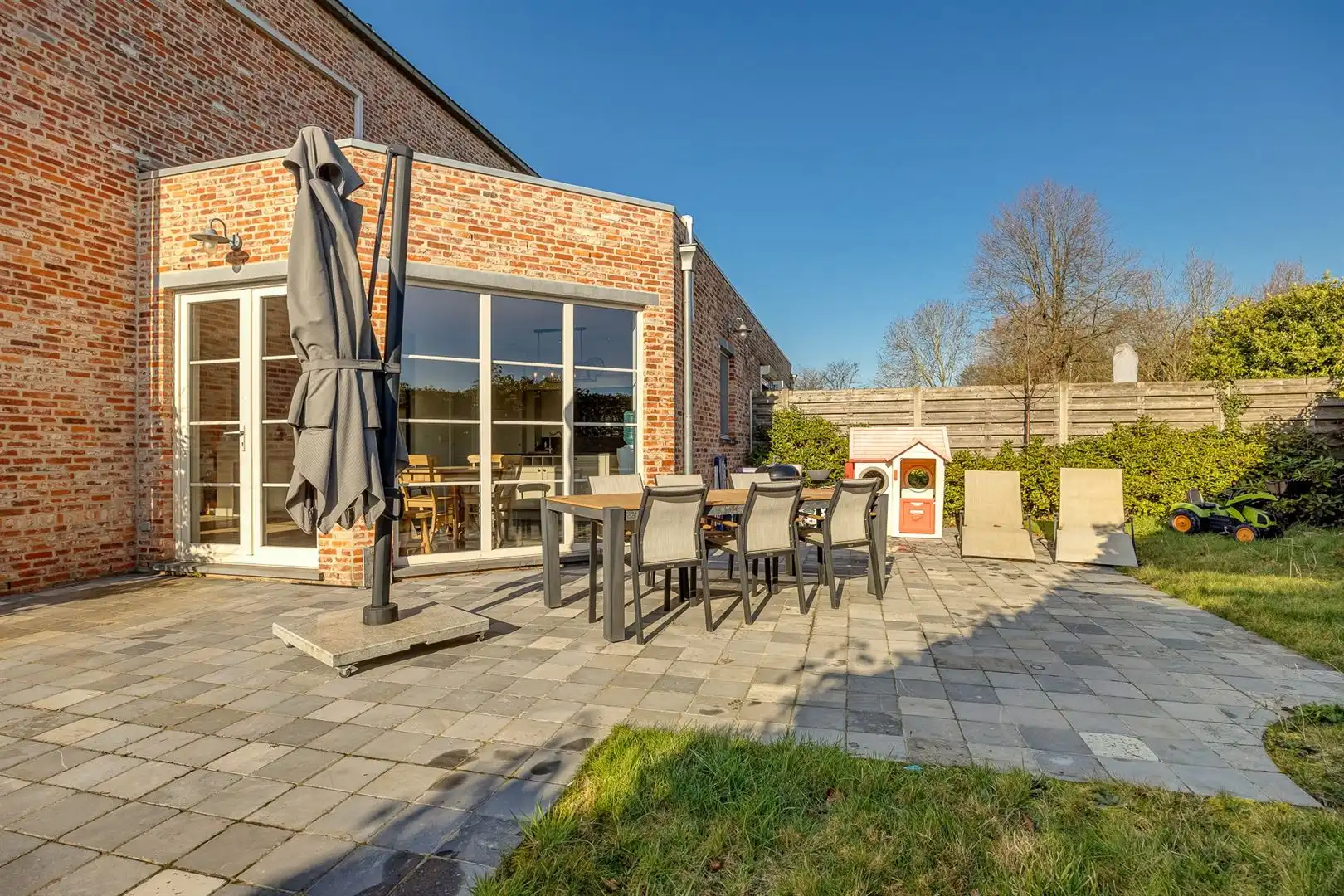 Ruime instapklare woning met 4 slaapkamers! foto 20