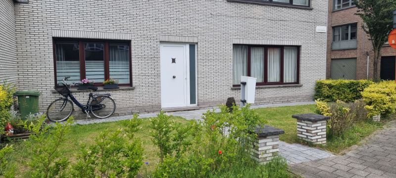 Zeer goed onderhouden gelijkvloers appartement foto 1