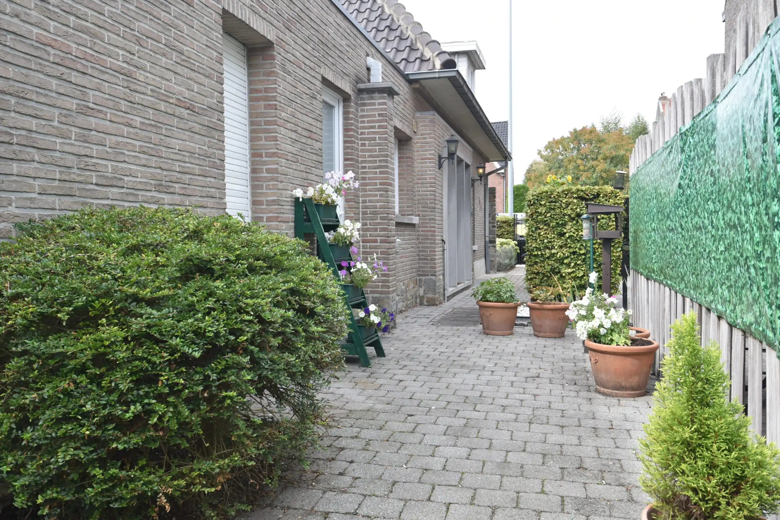 Charmante woning met magazijn – wordt volledig gerenoveerd opgeleverd foto 5
