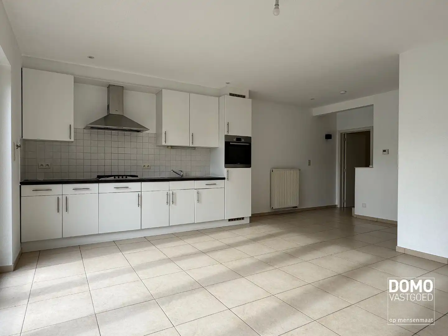 Ruime woning met tuin, garage en 3 slaapkamers vlakbij centrum Hasselt foto 3