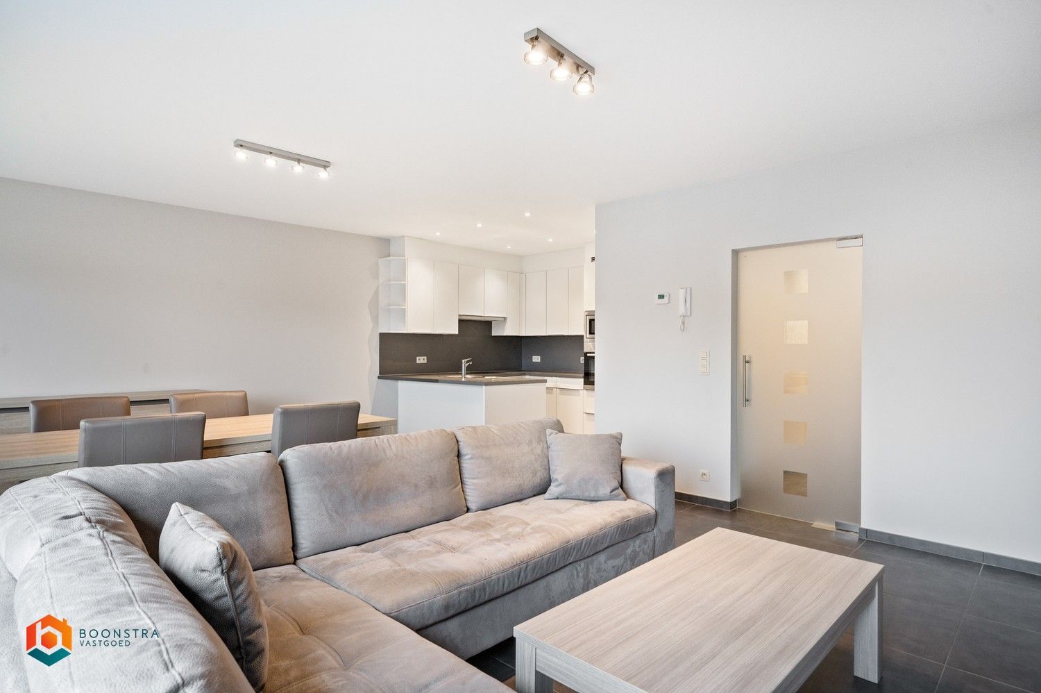 Appartement met 2 slpkrs en garage in Lier foto 4