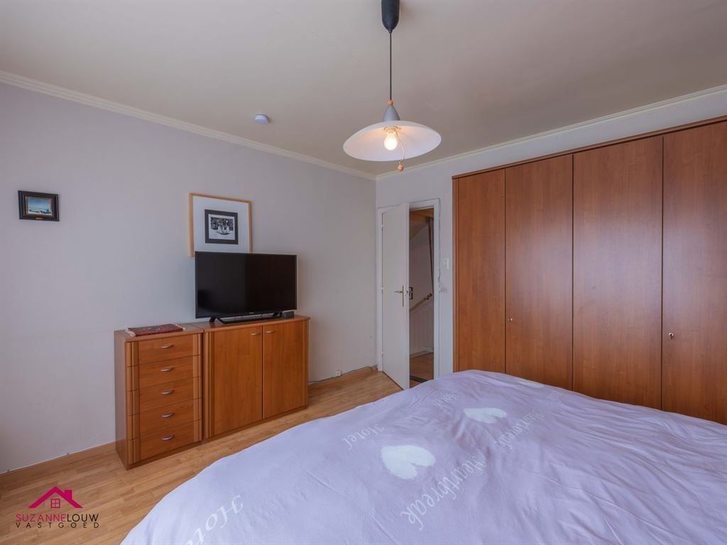 Zeer goed onderhouden splitlevel woning foto 26