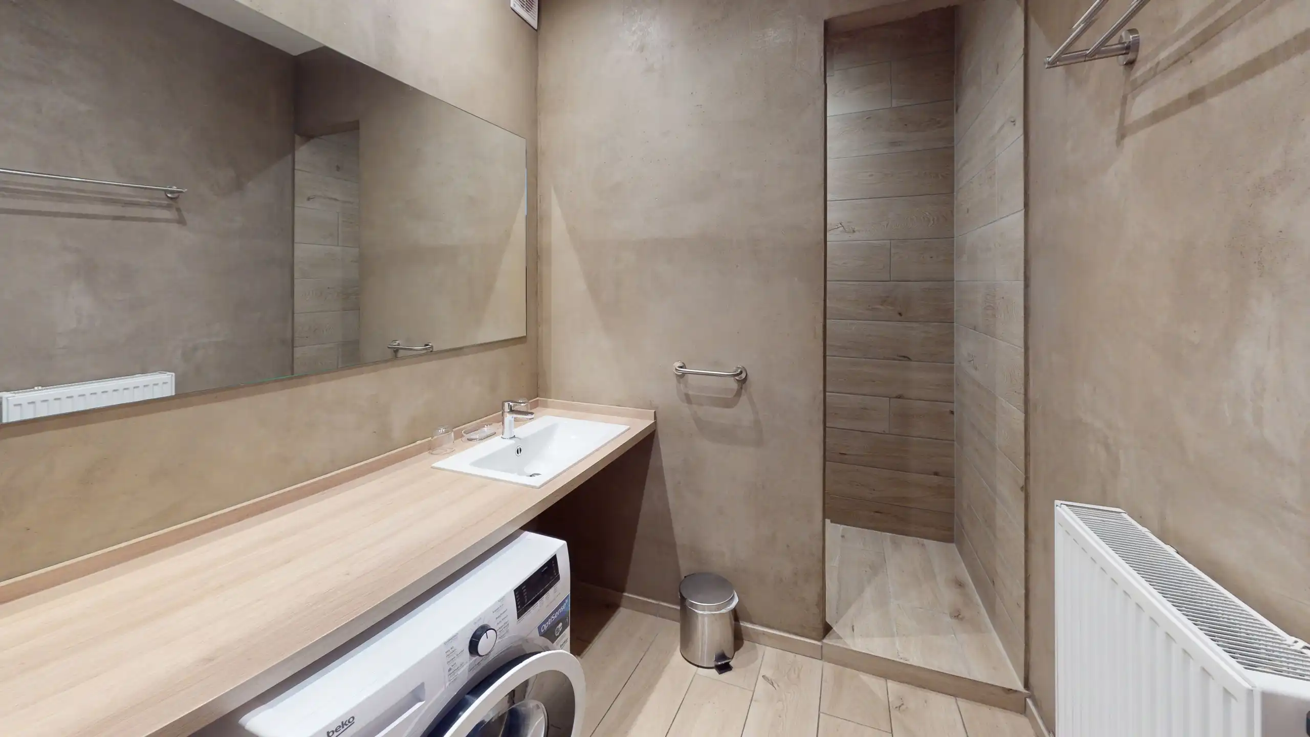 ANTWERPEN - Stijlvol gemeubeld appartement nabij het Centraal Station foto 8