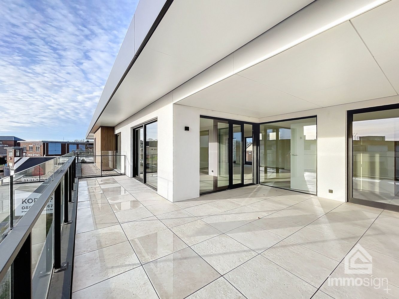 Instapklaar nieuwbouw appartement met 2 slaapkamers, terras, autostaanplaats en berging te Kinrooi foto 14