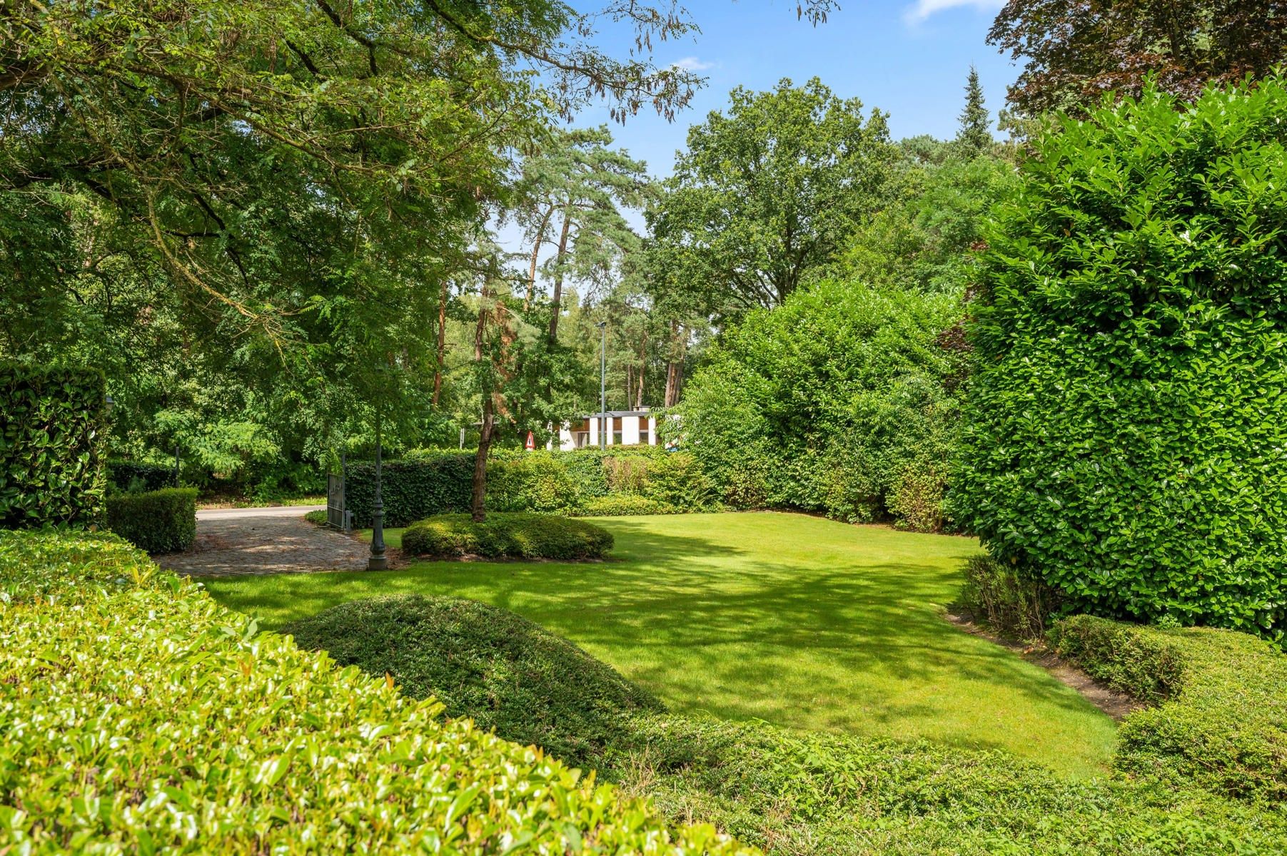  Exclusieve villa op uitzonderlijk perceel van 12.594 m² te KEERBERGEN foto 36