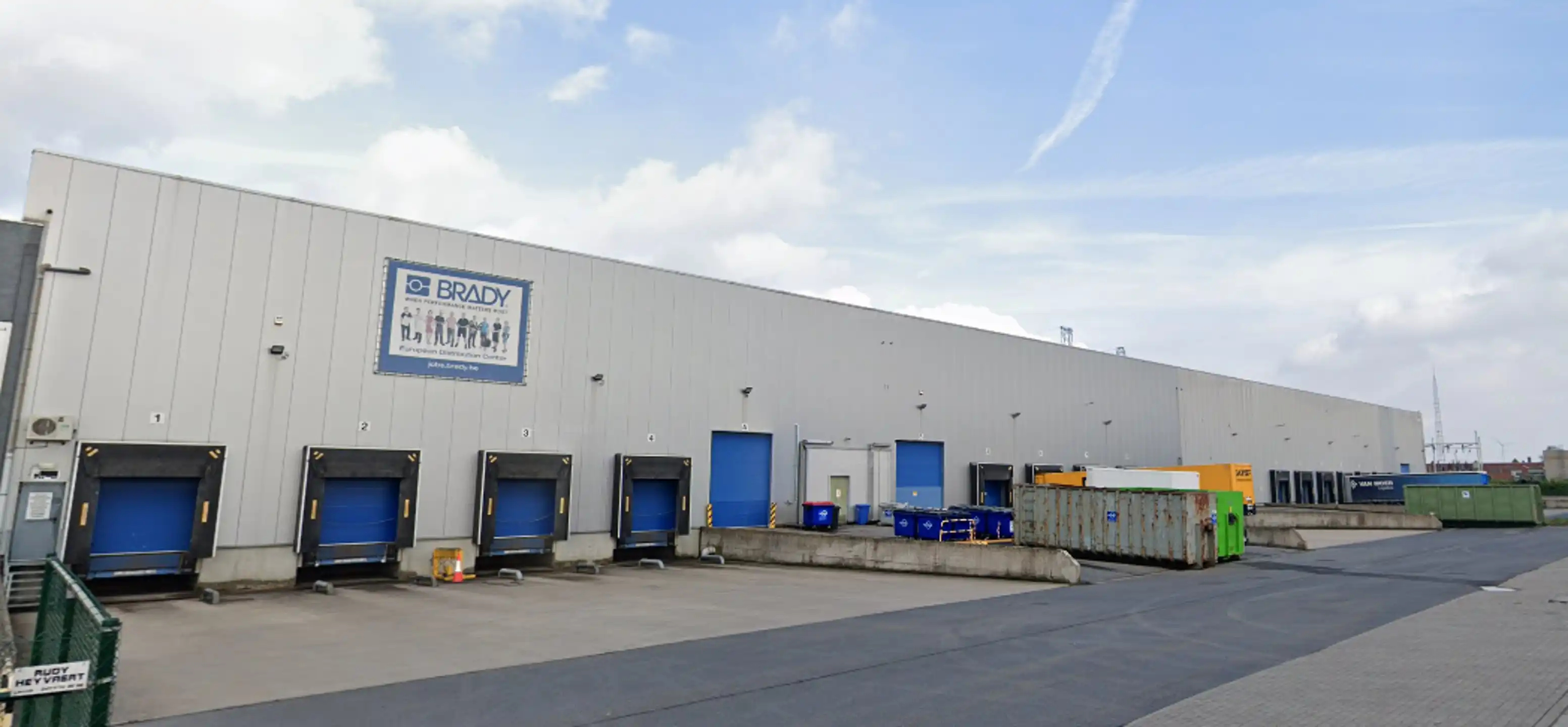 TE HUUR Magazijnruimte unit 2 foto {{pictureIndex}}