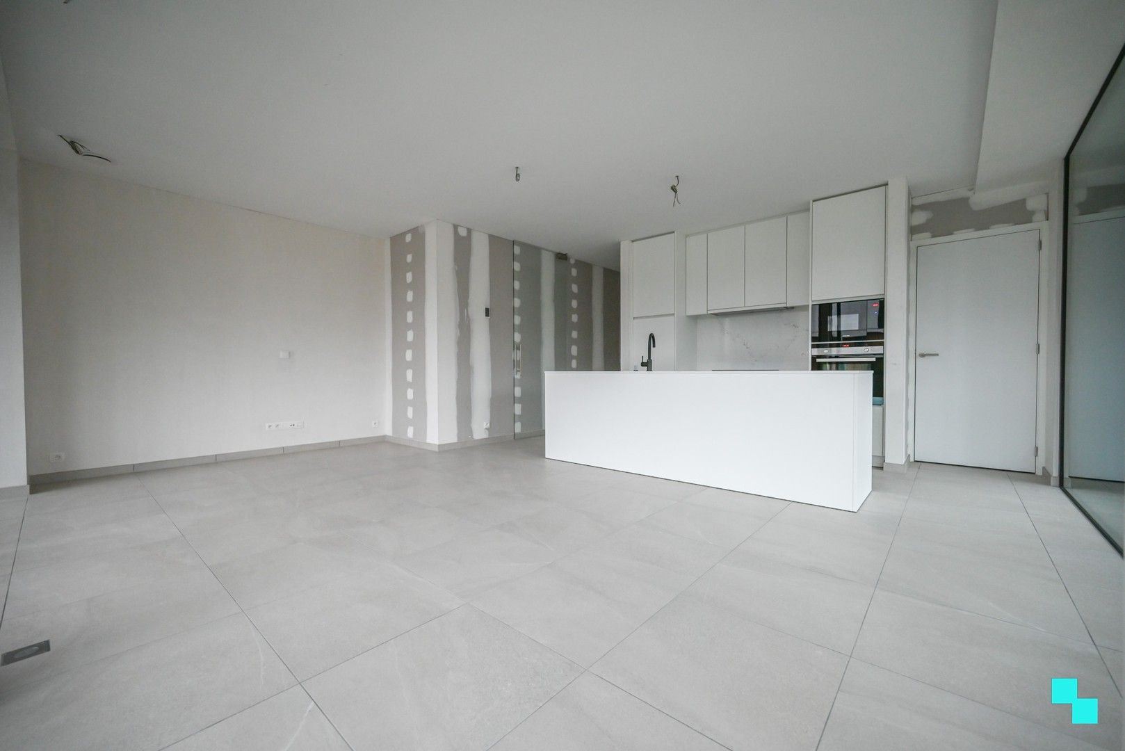 Hoekappartement in blok VI van residentie Blauwpoorte foto 4