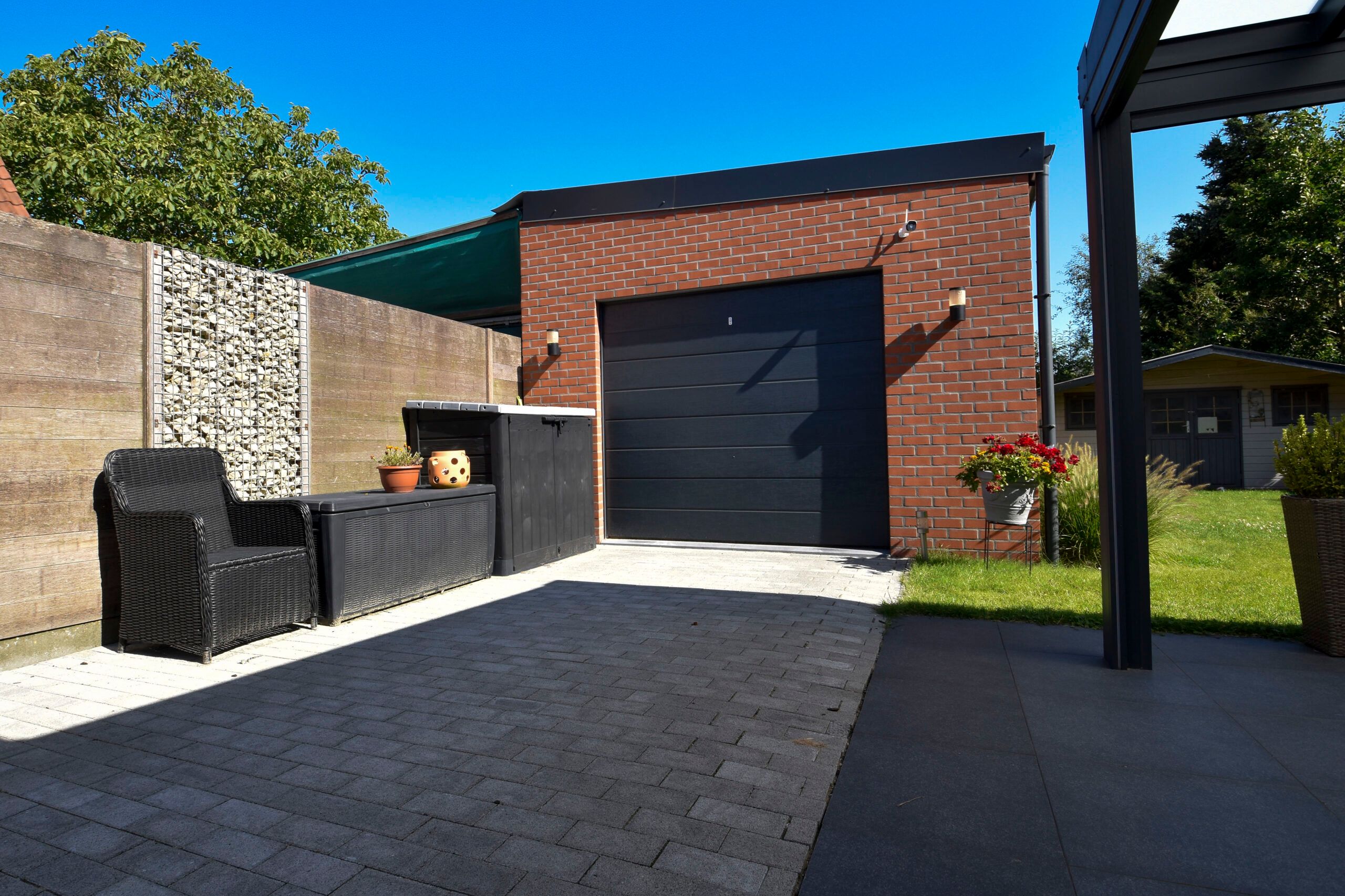 Halfopen bebouwing met grote garage en tuin in Sint-Niklaas foto 17