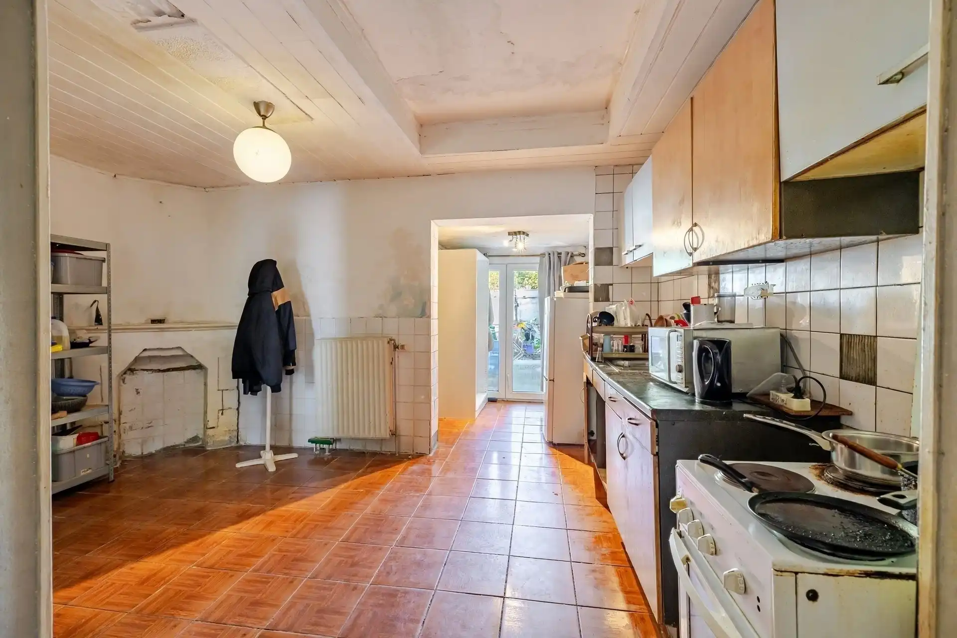 Charmante renovatiewoning met authentieke gevel foto 7