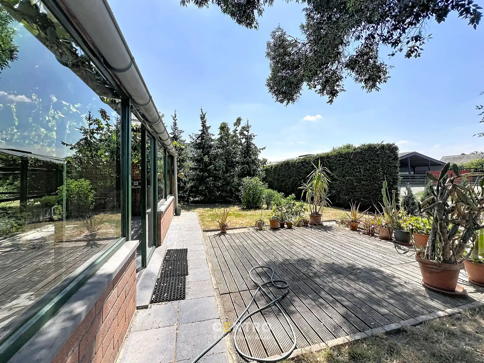 Magazijn met woning in Oostnieuwkerke mét uitbreidingsmogelijkheden - Ideaal voor combinatie wonen en werken. foto 6