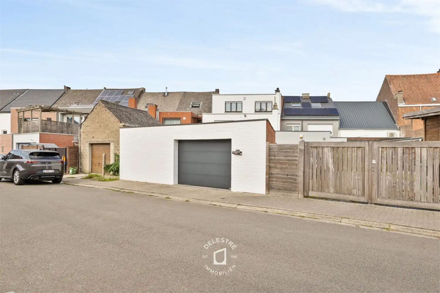 SOLIDE PERFECT ONDERHOUDEN (HANDELS)WONING MET GARAGE BRUSSELBAAN foto 3