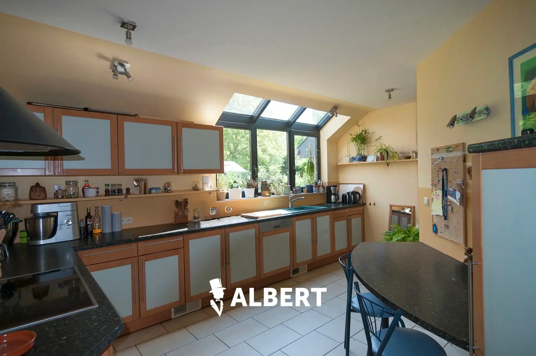  Eengezinswoning van 201m² op groot perceel  in Diepenbeek! foto 13