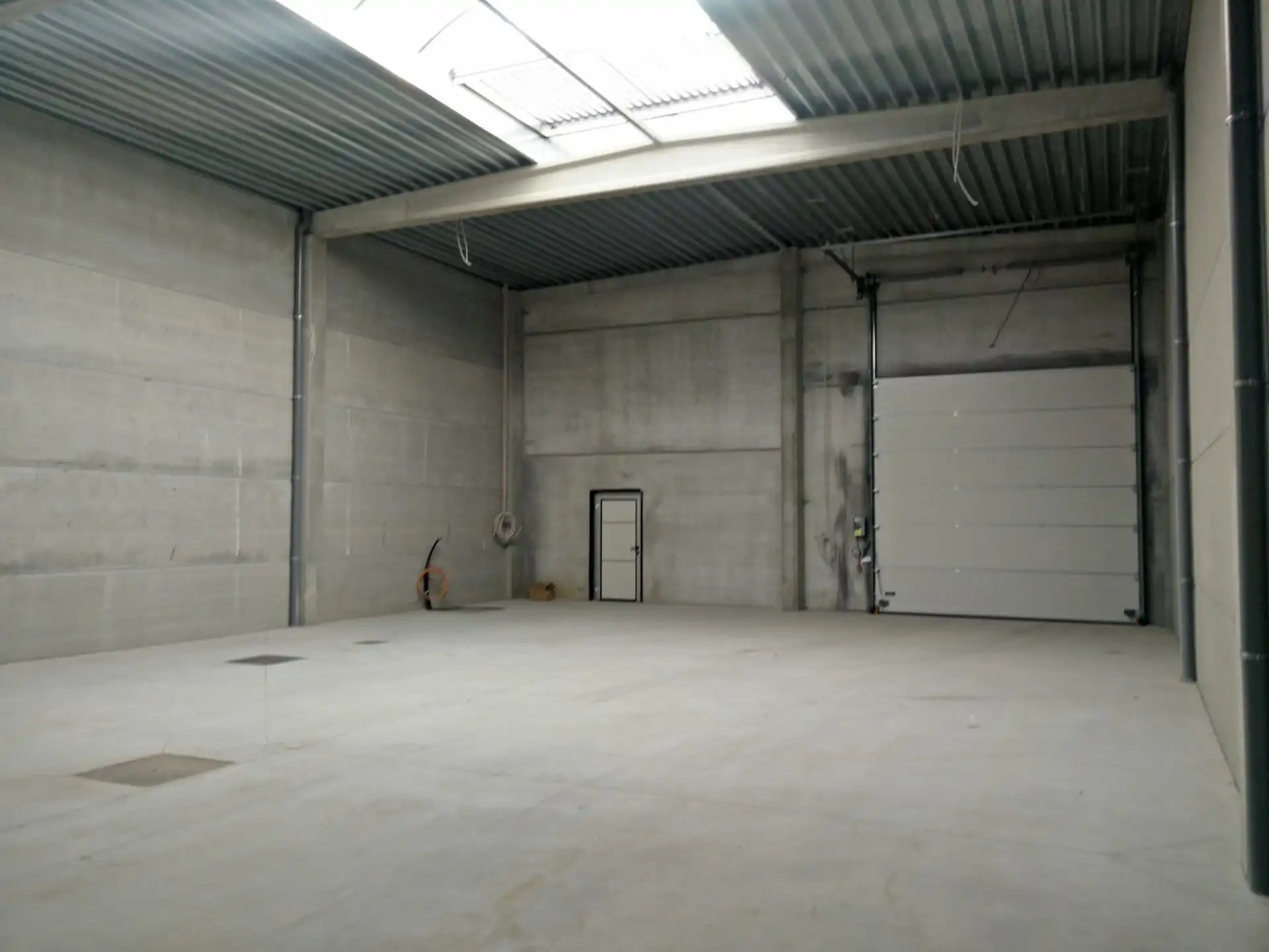 KMO-unit te huur in bedrijvenpark Elzenbroek te Waarloos foto 4