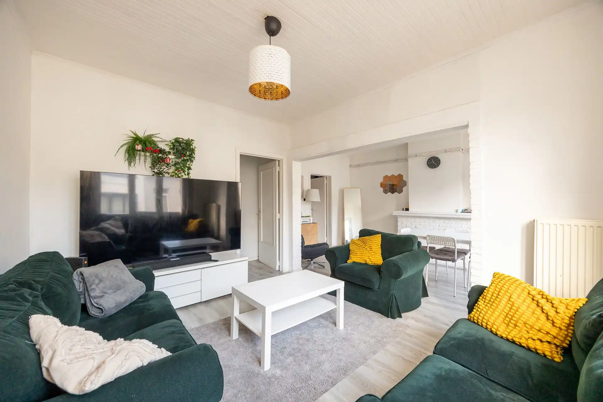 Opbrengstgebouw met 3 units aan wijk 'den Dam' foto 9