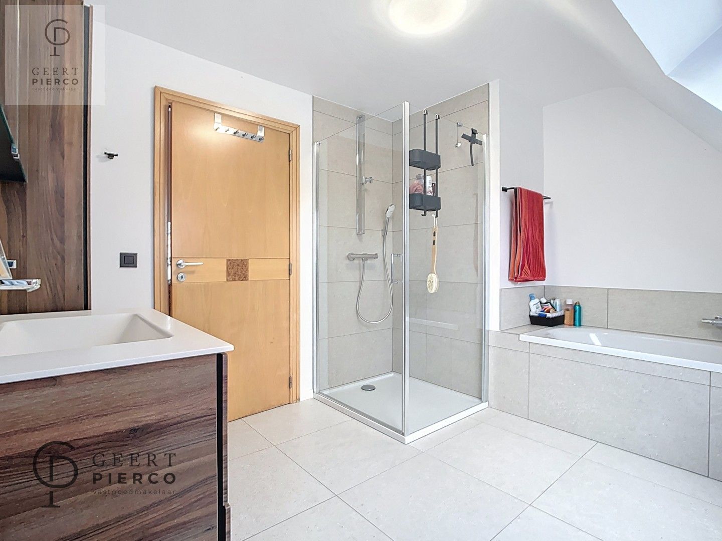 Knappe instapklare villa foto 22