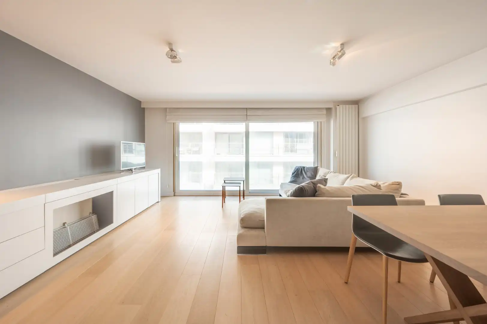 Elegant appartement in de Kustlaan, op enkele passen van het Lichttorenplein foto 4
