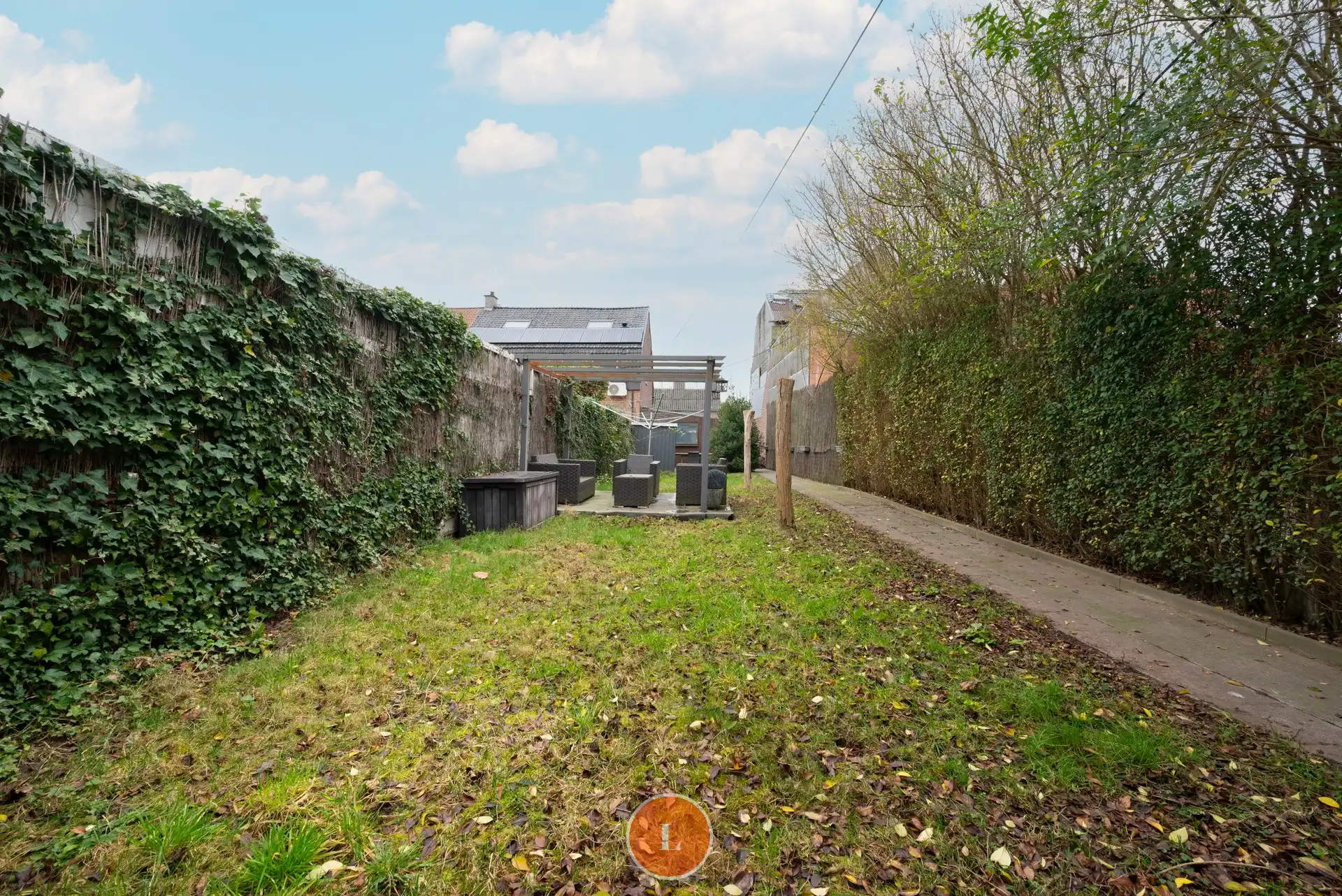 Instapklare woning met 2 slaapkamers, gezellige tuin en garage. foto 14