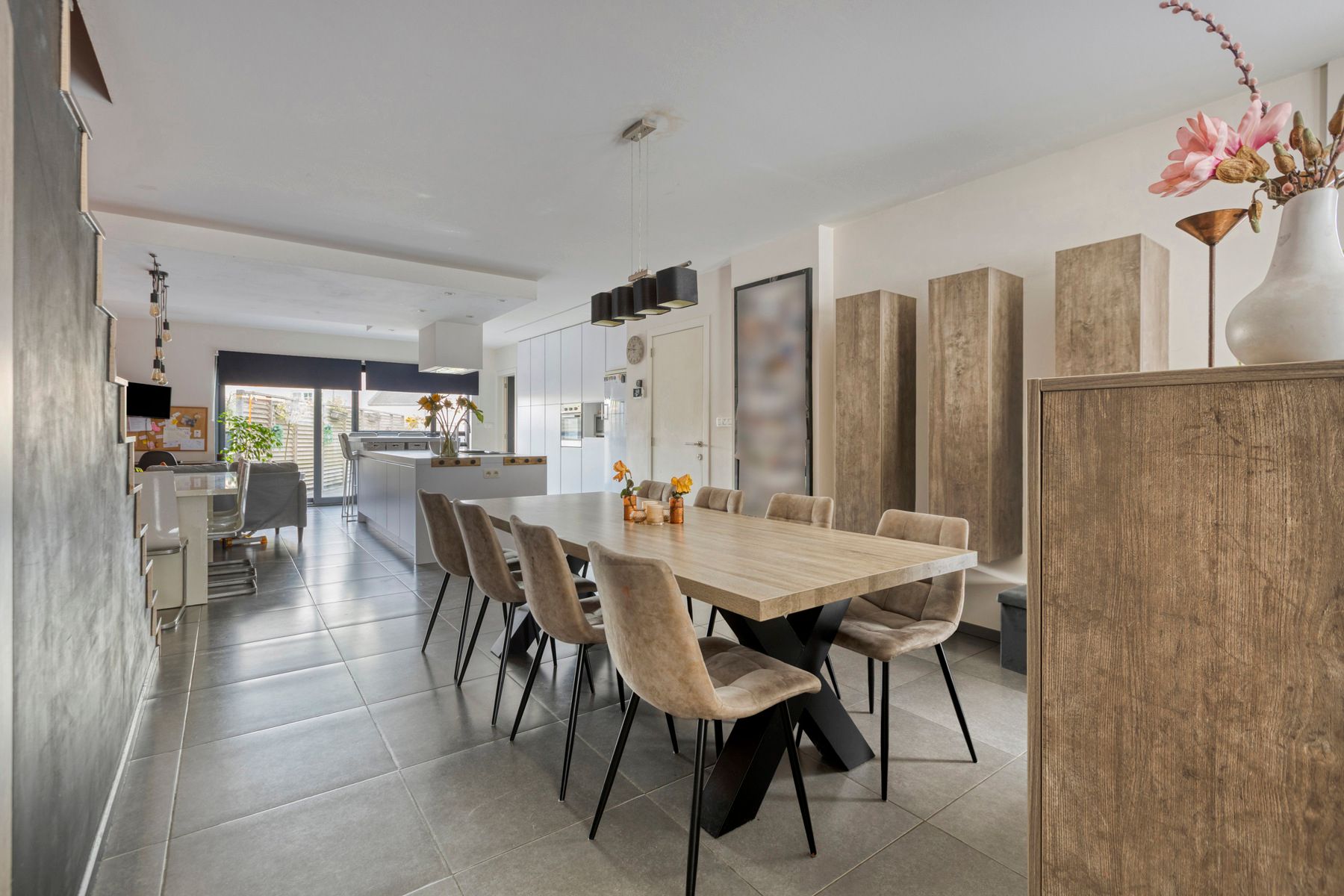 Moderne nieuwbouwwoning met 4 slaapkamers en gezellige tuin. foto 14