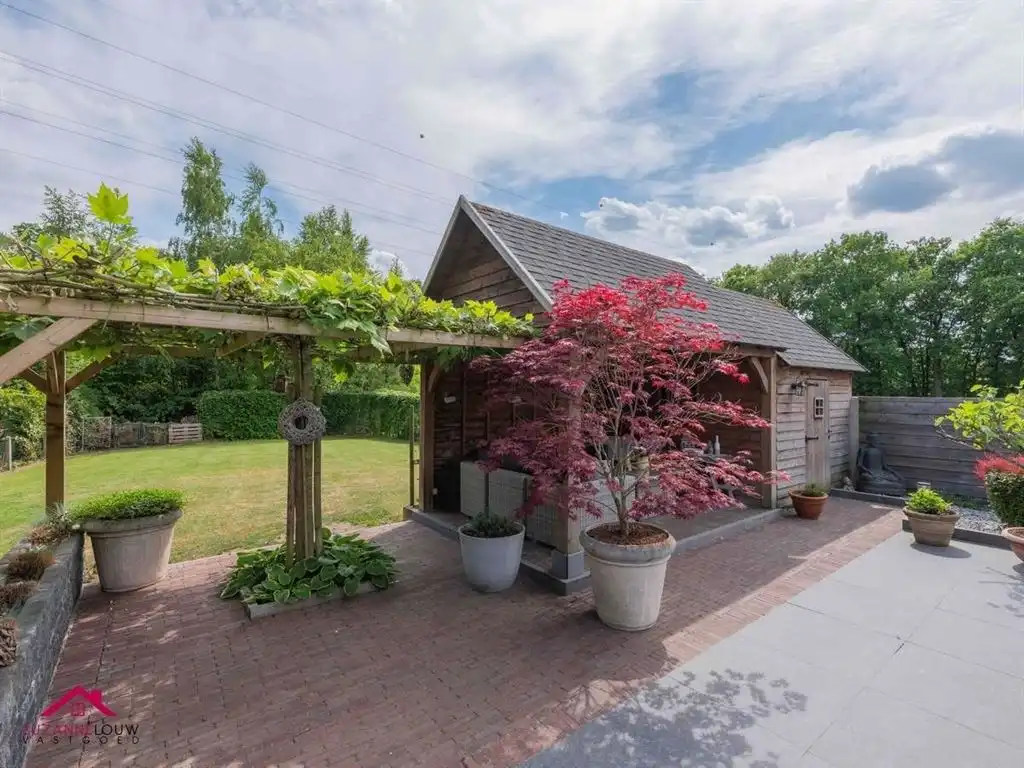 Hoogwaardig afgewerkte, landelijke villawoning foto 10