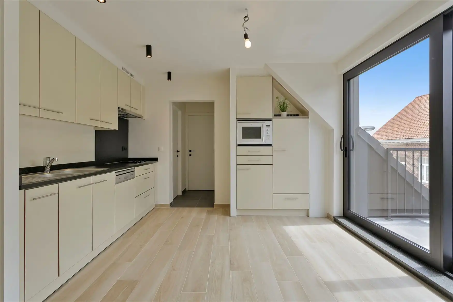 Recent appartement met 2 terrassen foto 3