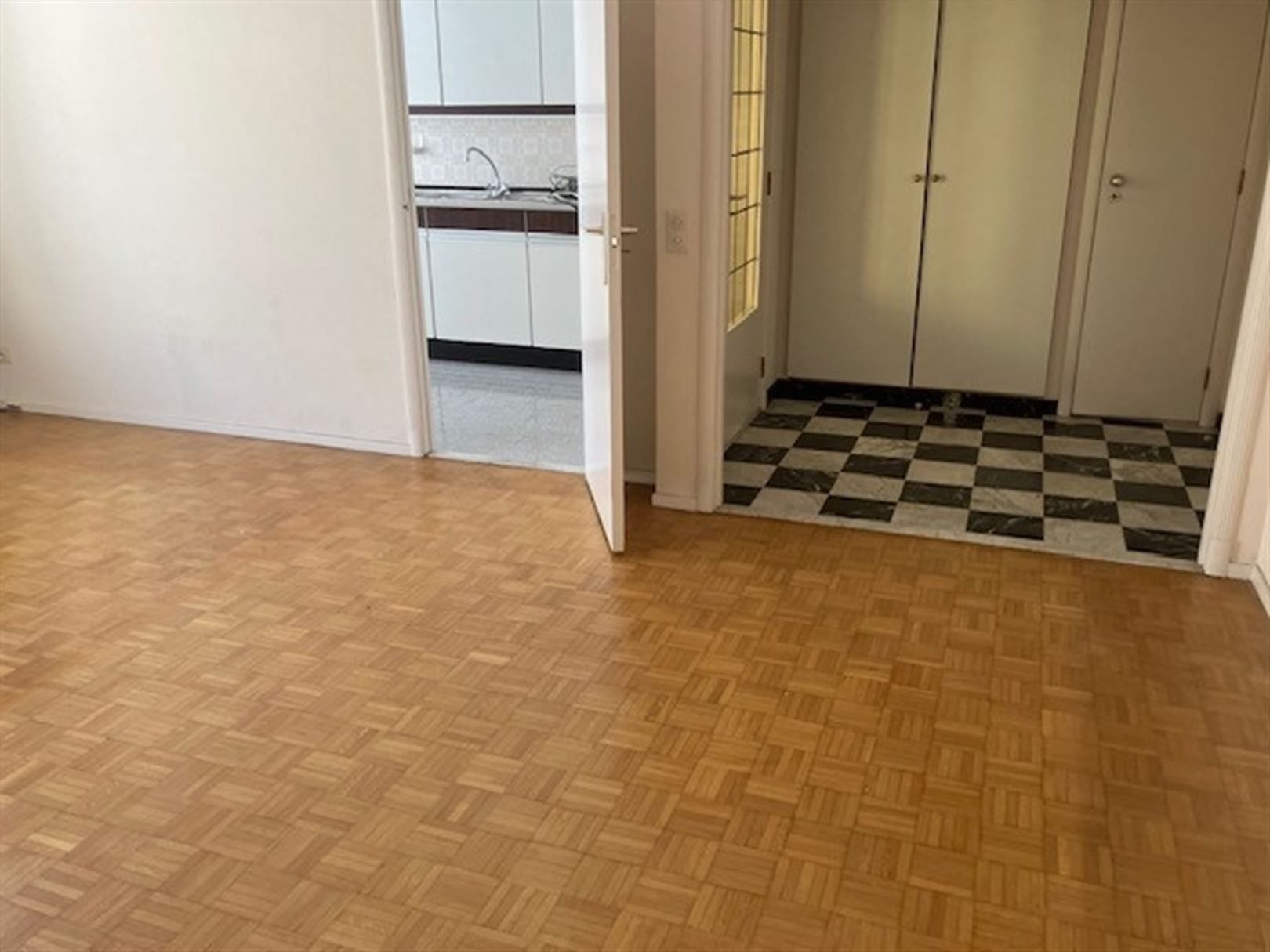 Appartement (1slpk) mét terras in hartje Antwerpen!  foto 3