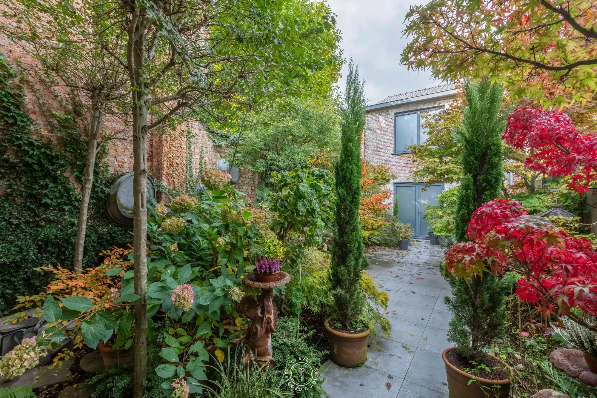 Karaktervol herenhuis met uniek bijgebouw vol mogelijkheden foto 2