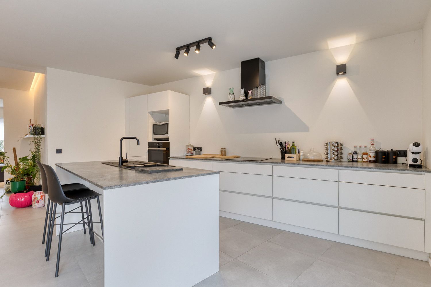 INSTAPKLARE, VOLLEDIG VERNIEUWDE WONING, IN HET HART VAN ASSENT! foto 13