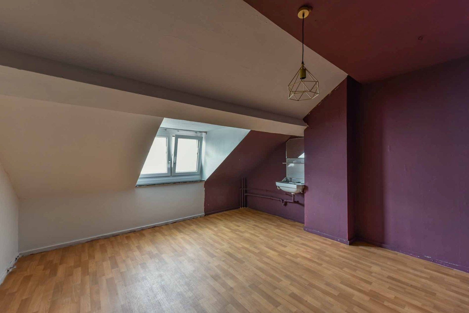 Op zoek naar een woning met veel potentieel, centraal gelegen in Merchtem? Welkom Home! foto 9