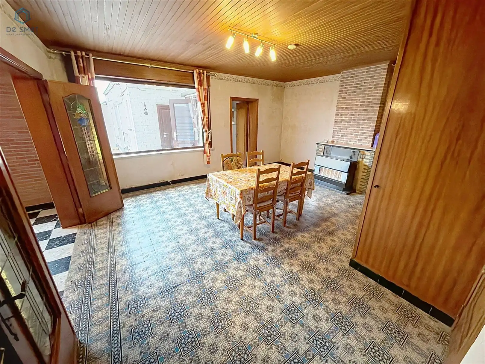 TE RENOVEREN WONING MET 3 SLAAPKAMERS, GARAGE EN TERRAS IN VIANE foto 7