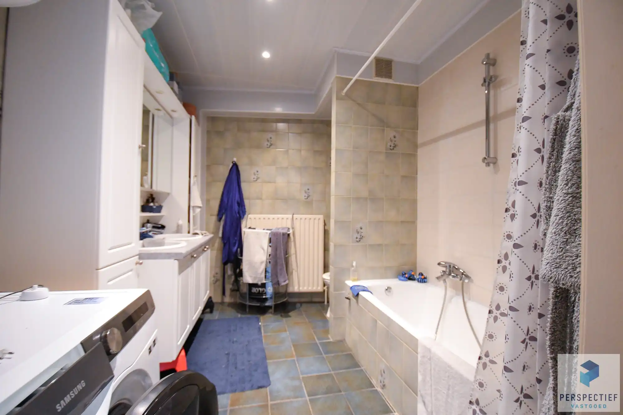 GOED GELEGEN en GROOT ( 150 m²) APPARTEMENT MET 3 SLAAPKAMERS EN  GARAGE foto 10